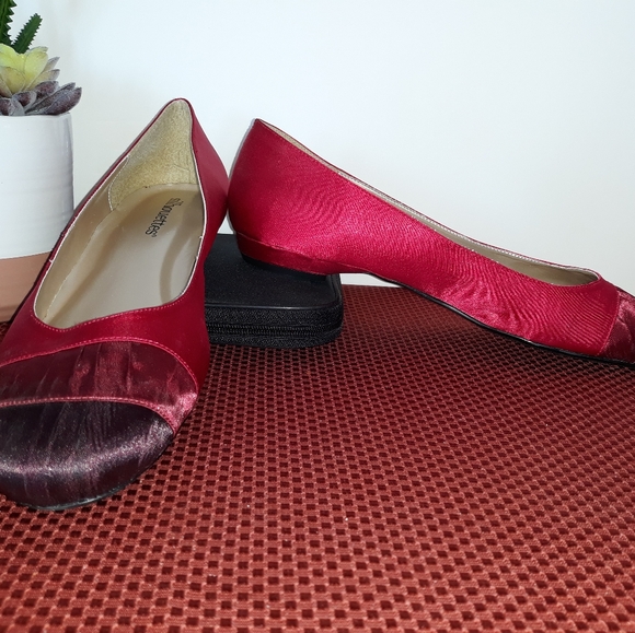 NEW Tricolor Red Taffetta Flats sz 12 - Picture 2 of 8